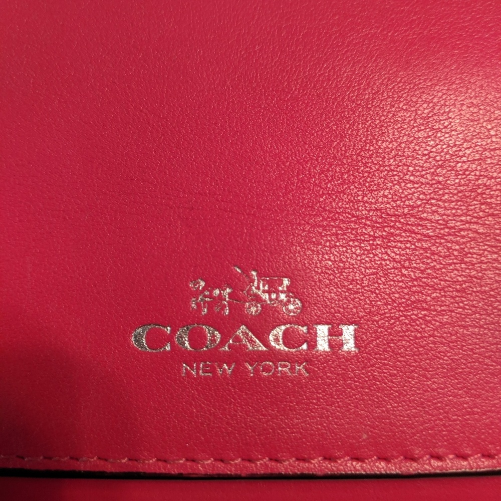 Coach wristlet - Picture 2 of 4